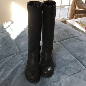 Clark’s black tall boots like new